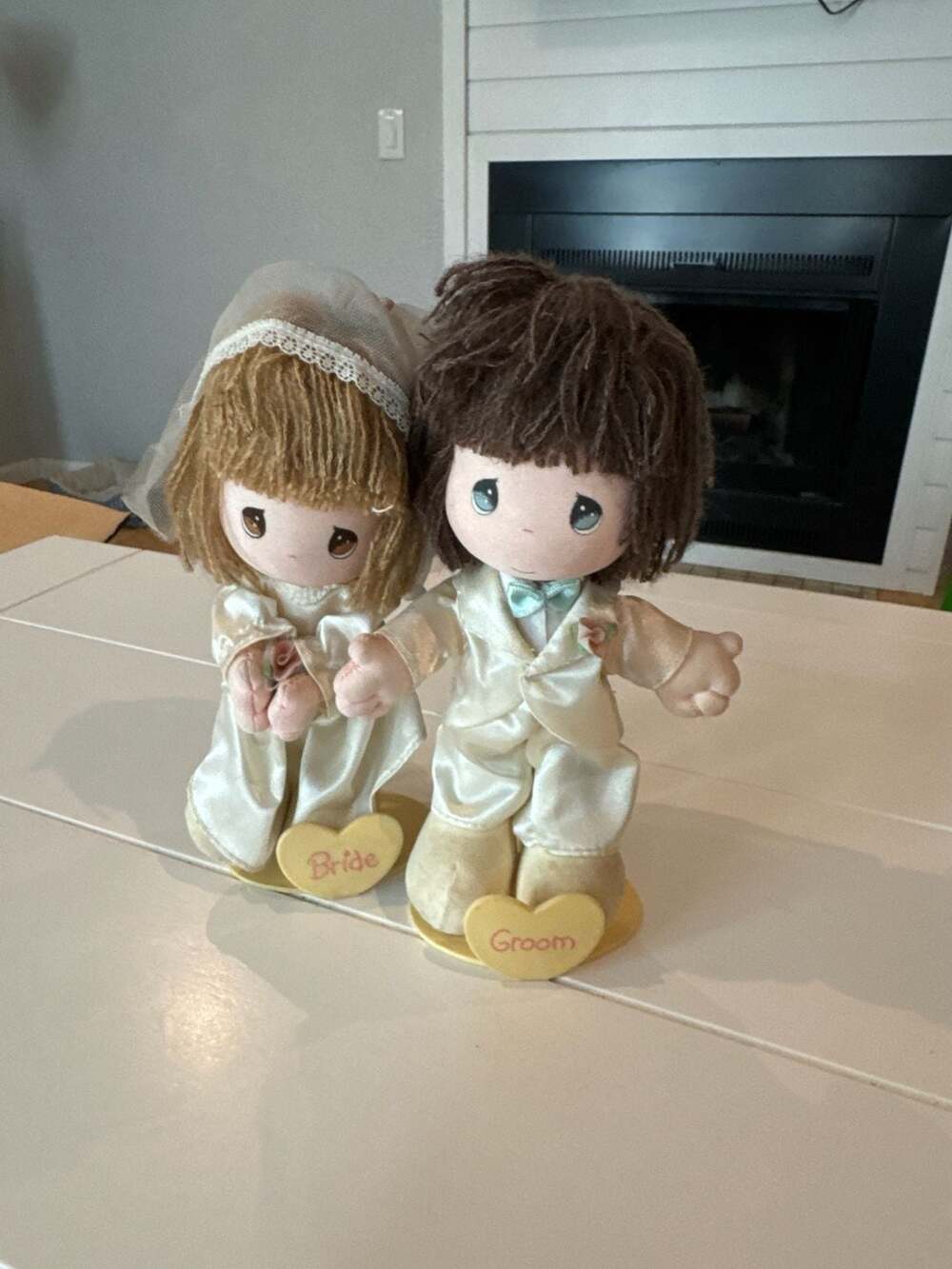 💍 Vintage Precious Moments Bride & Groom Wedding Dolls – Set of 2